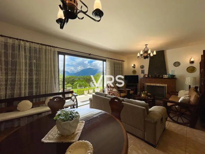 Foto 5 de Casa de Condomínio com 6 quartos à venda, 300m2 em Granja Guarani, Teresopolis - RJ