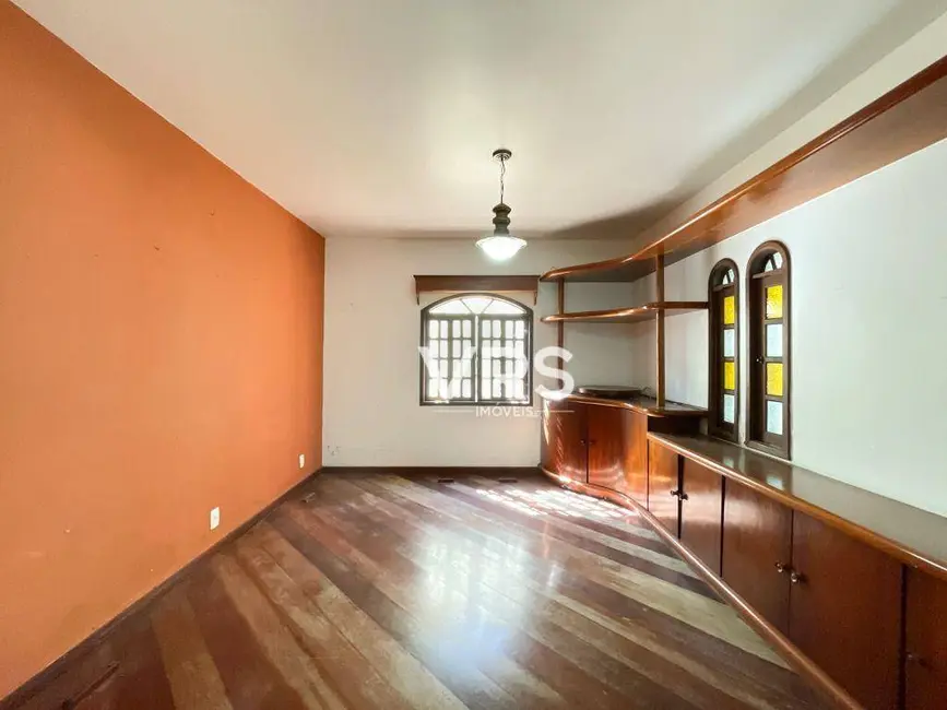 Foto 9 de Casa com 6 quartos à venda e para alugar, 2904m2 em Várzea, Teresopolis - RJ