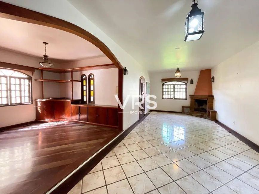 Foto 8 de Casa com 6 quartos à venda e para alugar, 2904m2 em Várzea, Teresopolis - RJ