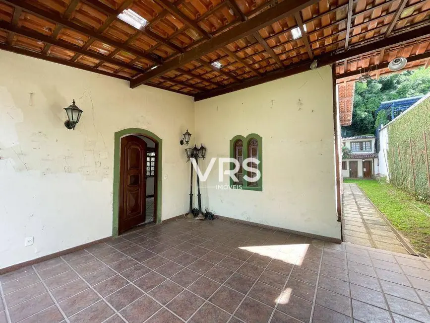 Foto 5 de Casa com 6 quartos à venda e para alugar, 2904m2 em Várzea, Teresopolis - RJ