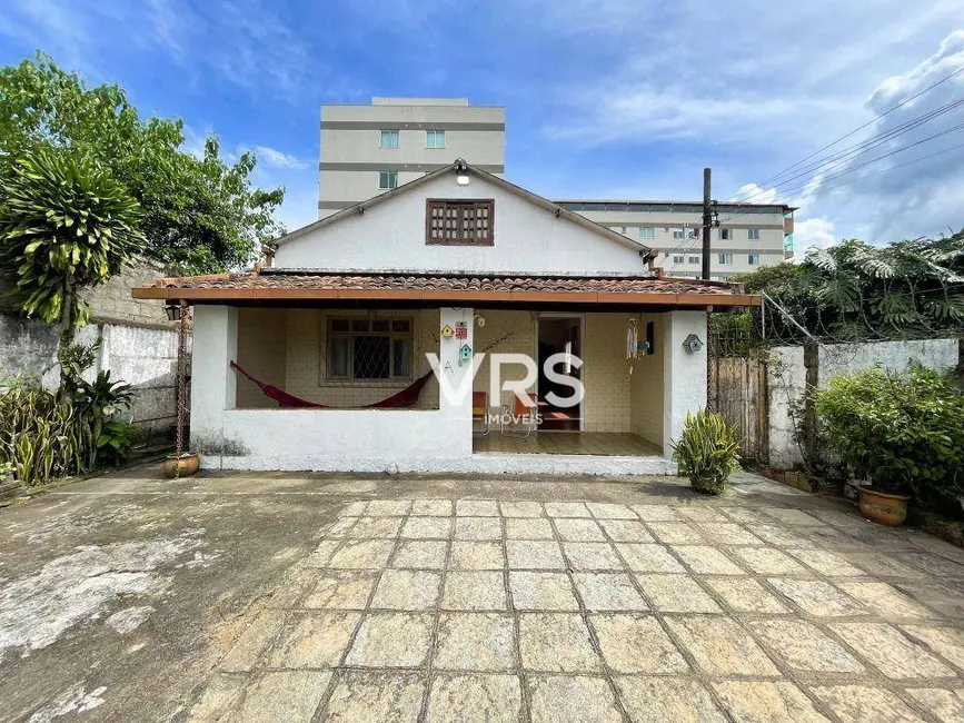 Foto 1 de Casa com 3 quartos à venda, 360m2 em Santa Cecília, Teresopolis - RJ
