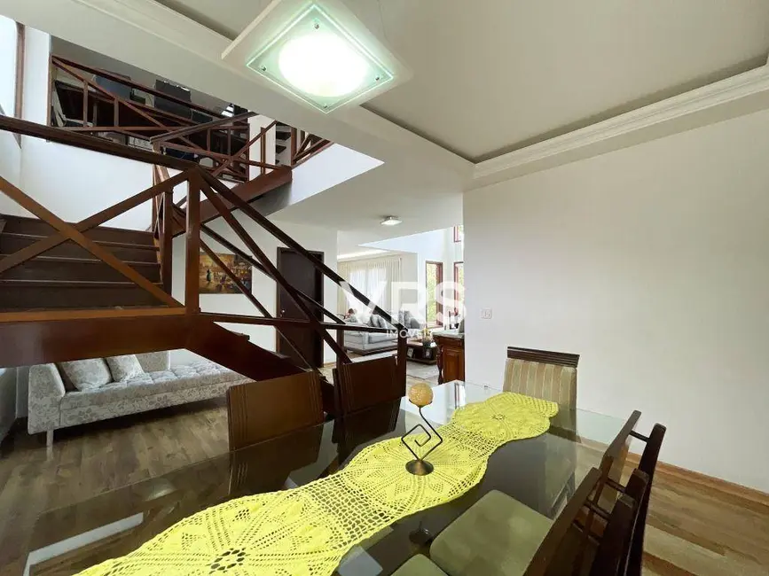 Casa de Condomínio com 4 quartos à venda, 800m2 em Cascata do Imbuí, Teresopolis - RJ - imagem 7 Foto 7 de Casa de Condomínio com 4 quartos à venda, 800m2 em Cascata do Imbuí, Teresopolis - RJ