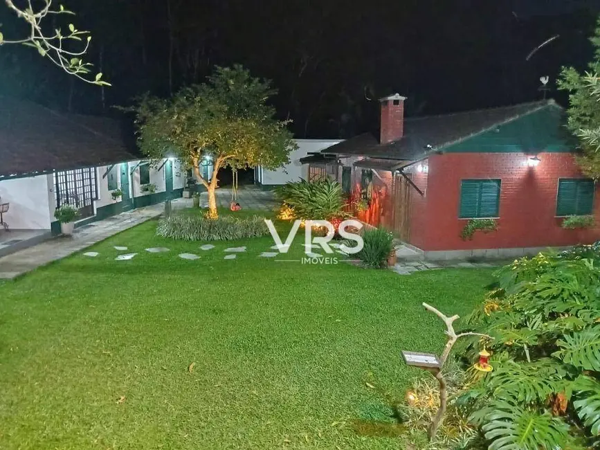 Foto 2 de Casa com 5 quartos à venda, 2120m2 em Carlos Guinle, Teresopolis - RJ