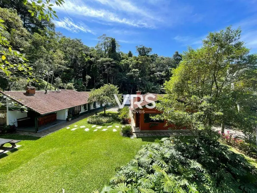 Foto 1 de Casa com 5 quartos à venda, 2120m2 em Carlos Guinle, Teresopolis - RJ