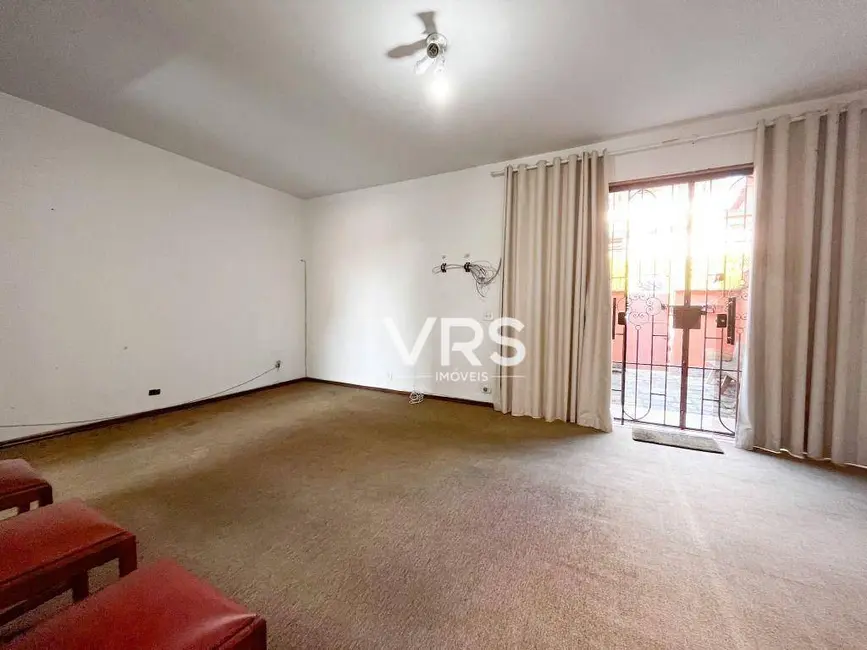 Foto 3 de Casa de Condomínio com 5 quartos à venda, 150m2 em Alto, Teresopolis - RJ