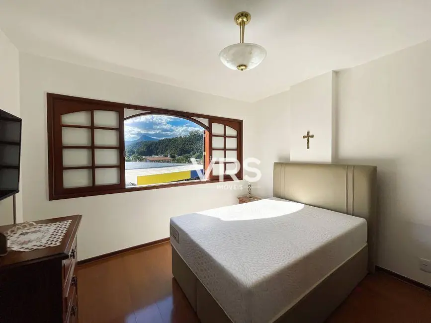 Apartamento com 2 quartos à venda, 74m2 em Várzea, Teresopolis - RJ - imagem 9 Foto 9 de Apartamento com 2 quartos à venda, 74m2 em Várzea, Teresopolis - RJ