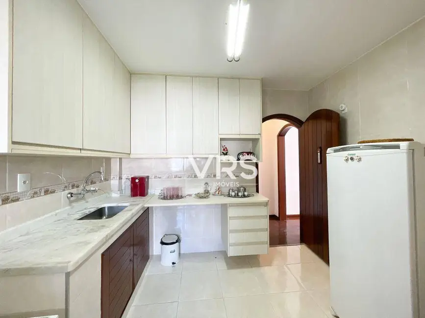 Apartamento com 2 quartos à venda, 74m2 em Várzea, Teresopolis - RJ - imagem 7 Foto 7 de Apartamento com 2 quartos à venda, 74m2 em Várzea, Teresopolis - RJ