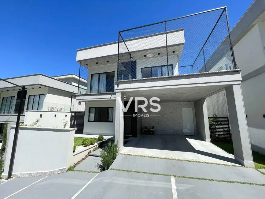 Foto 1 de Casa de Condomínio com 4 quartos à venda, 276m2 em Carlos Guinle, Teresopolis - RJ