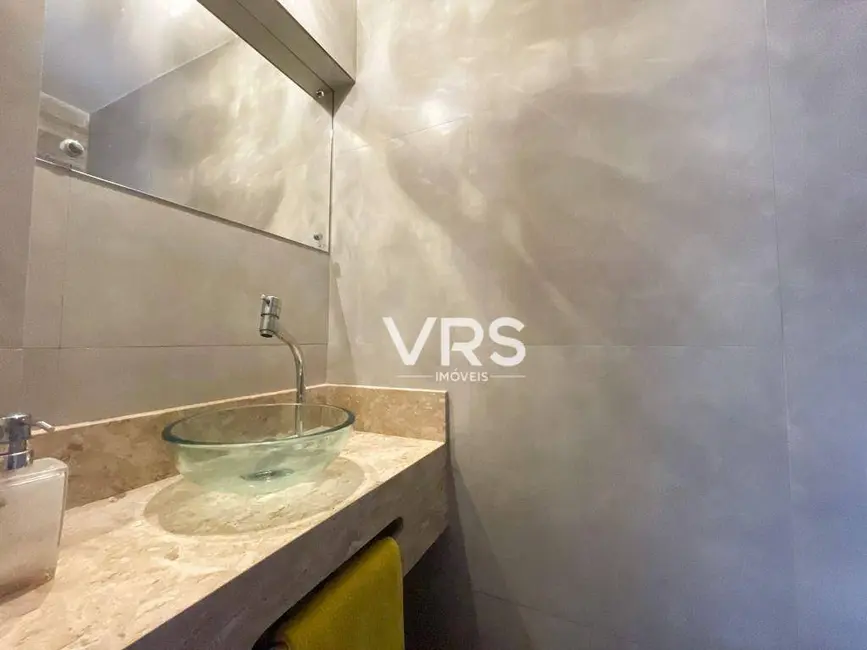 Casa com 5 quartos à venda, 510m2 em Iucas, Teresopolis - RJ - imagem 9 Foto 9 de Casa com 5 quartos à venda, 510m2 em Iucas, Teresopolis - RJ