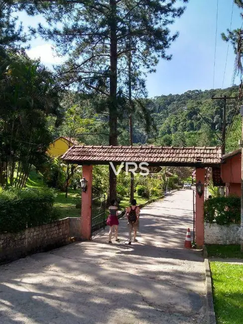 Foto 1 de Terreno / Lote à venda, 1020m2 em Vale Feliz, Teresopolis - RJ
