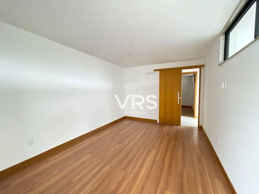 Foto 4 de Casa de Condomínio com 4 quartos à venda, 250m2 em Tijuca, Teresopolis - RJ