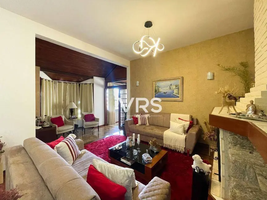 Casa de Condomínio com 4 quartos à venda, 199m2 em Granja Guarani, Teresopolis - RJ - imagem 6 Foto 6 de Casa de Condomínio com 4 quartos à venda, 199m2 em Granja Guarani, Teresopolis - RJ