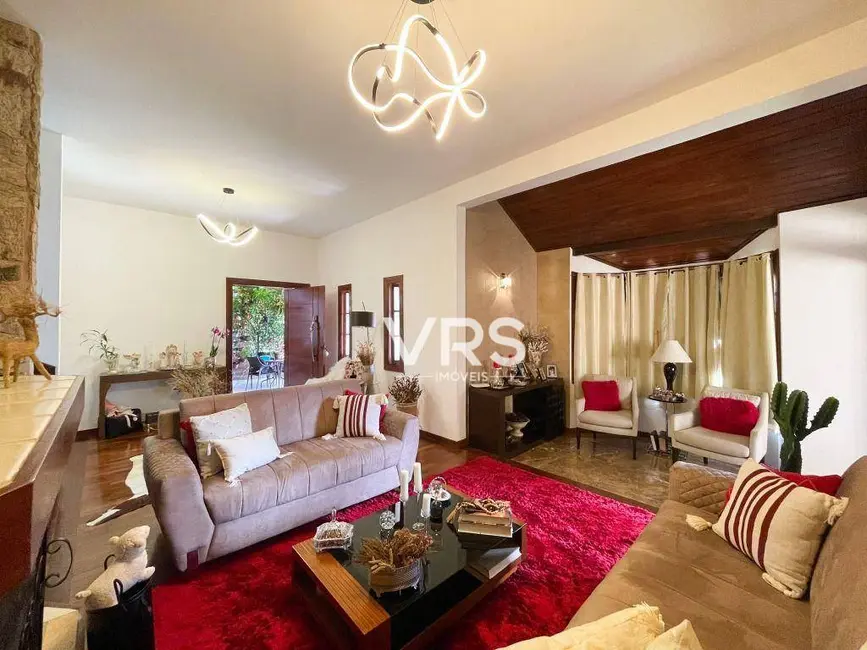 Casa de Condomínio com 4 quartos à venda, 199m2 em Granja Guarani, Teresopolis - RJ - imagem 5 Foto 5 de Casa de Condomínio com 4 quartos à venda, 199m2 em Granja Guarani, Teresopolis - RJ