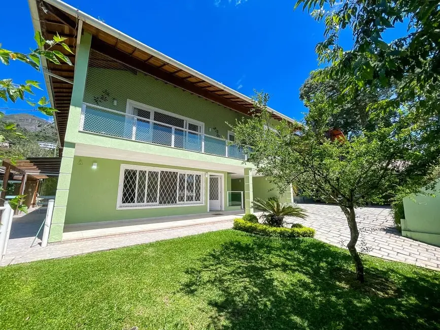 Foto 1 de Casa com 4 quartos à venda, 623m2 em Parque do Ingá, Teresopolis - RJ