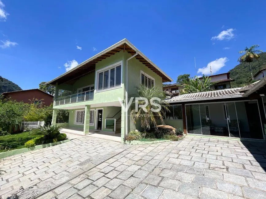 Casa com 4 quartos à venda, 986m2 em Parque do Ingá, Teresopolis - RJ - imagem 3 Foto 3 de Casa com 4 quartos à venda, 986m2 em Parque do Ingá, Teresopolis - RJ