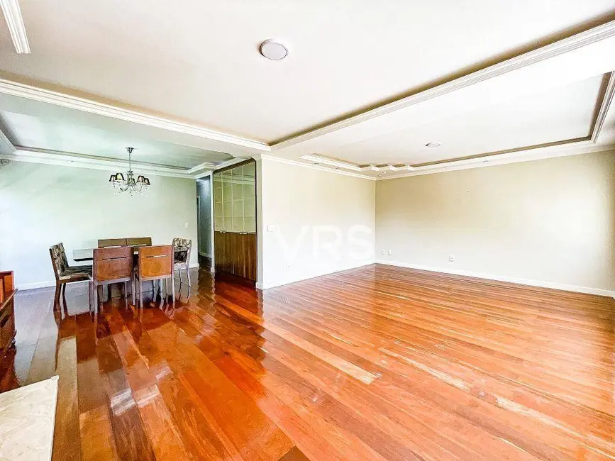 Foto 5 de Casa com 4 quartos à venda, 623m2 em Parque do Ingá, Teresopolis - RJ