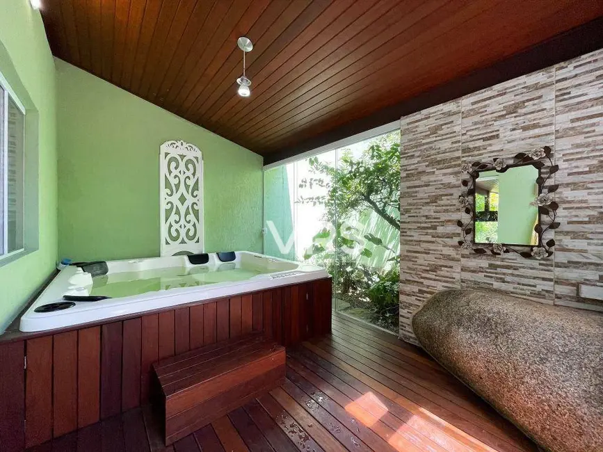 Foto 9 de Casa com 4 quartos à venda, 486m2 em Parque do Ingá, Teresopolis - RJ