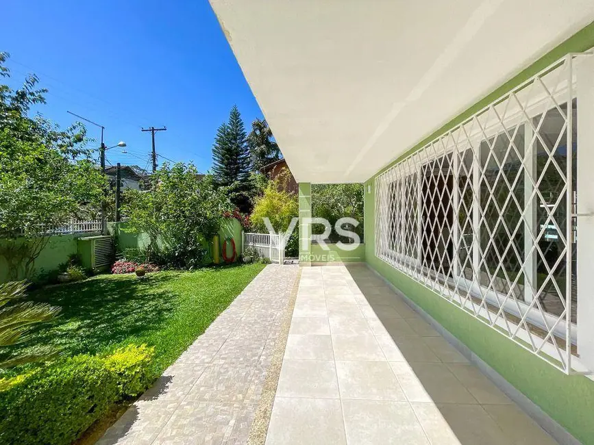 Foto 3 de Casa com 4 quartos à venda, 623m2 em Parque do Ingá, Teresopolis - RJ