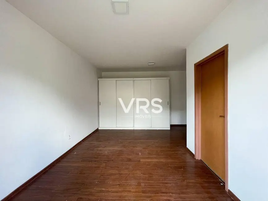 Apartamento com 1 quarto à venda, 53m2 em Alto, Teresopolis - RJ - imagem 6 Foto 6 de Apartamento com 1 quarto à venda, 53m2 em Alto, Teresopolis - RJ