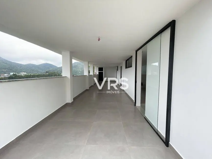 Foto 3 de Casa de Condomínio com 4 quartos à venda, 250m2 em Tijuca, Teresopolis - RJ