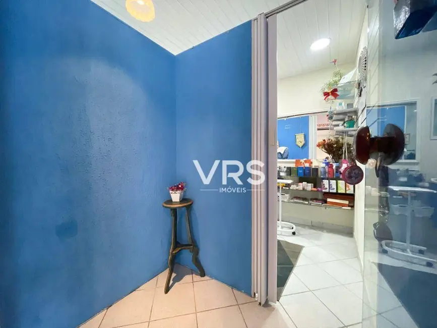 Foto 3 de Loja à venda, 9m2 em Alto, Teresopolis - RJ