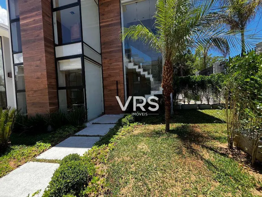 Foto 8 de Casa de Condomínio com 4 quartos à venda, 203m2 em Tijuca, Teresopolis - RJ