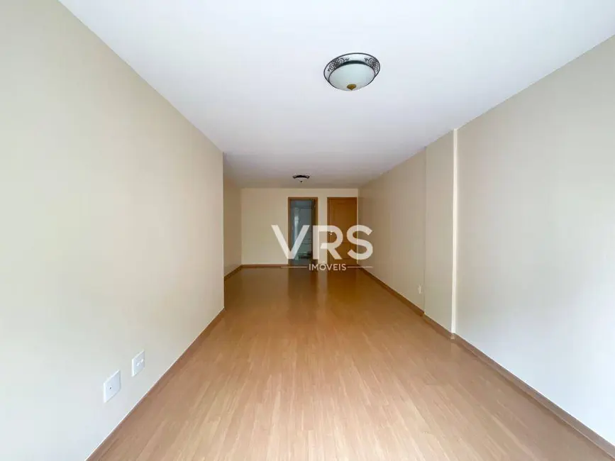 Foto 2 de Apartamento com 3 quartos à venda, 106m2 em Várzea, Teresopolis - RJ