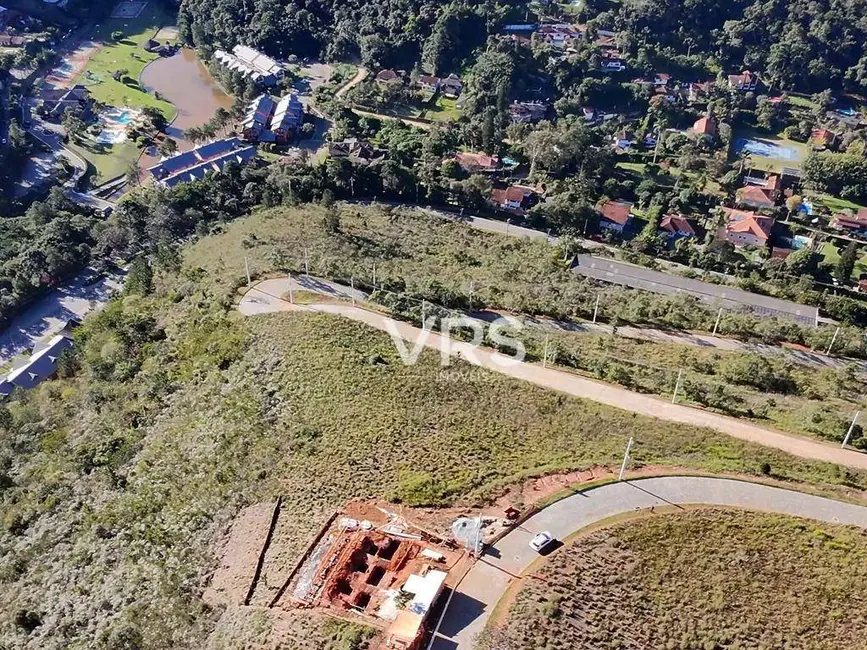 Foto 2 de Terreno / Lote à venda, 899m2 em Albuquerque, Teresopolis - RJ