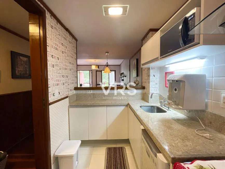 Apartamento com 2 quartos para alugar, 65m2 em Albuquerque, Teresopolis - RJ - imagem 9 Foto 9 de Apartamento com 2 quartos para alugar, 65m2 em Albuquerque, Teresopolis - RJ