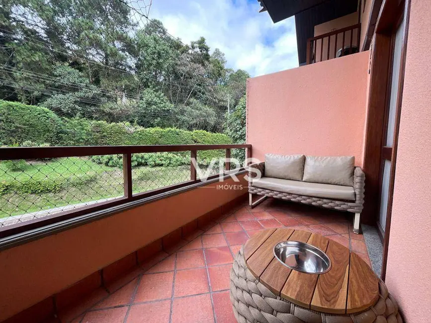 Apartamento com 2 quartos para alugar, 65m2 em Albuquerque, Teresopolis - RJ - imagem 4 Foto 4 de Apartamento com 2 quartos para alugar, 65m2 em Albuquerque, Teresopolis - RJ