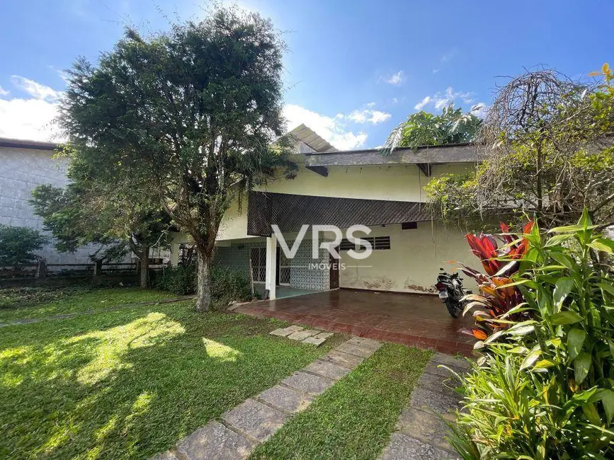 Foto 3 de Casa de Condomínio com 5 quartos à venda, 1800m2 em Carlos Guinle, Teresopolis - RJ