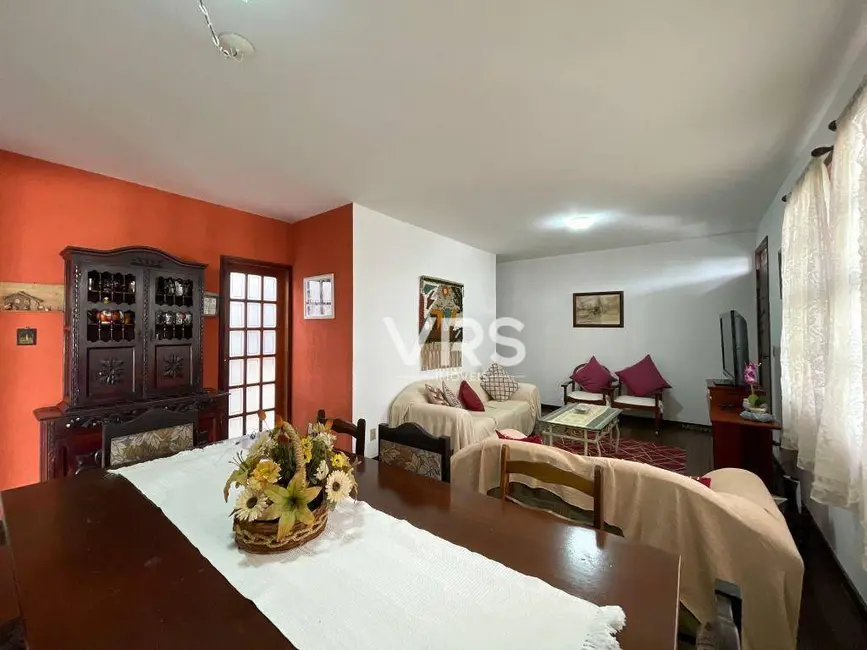 Casa de Condomínio com 3 quartos à venda em Alto, Teresopolis - RJ - imagem 5 Foto 5 de Casa de Condomínio com 3 quartos à venda em Alto, Teresopolis - RJ