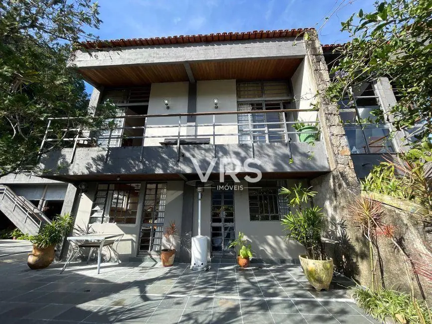 Casa com 5 quartos à venda, 3225m2 em Carlos Guinle, Teresopolis - RJ - imagem 8 Foto 8 de Casa com 5 quartos à venda, 3225m2 em Carlos Guinle, Teresopolis - RJ