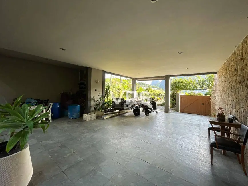 Casa com 4 quartos à venda, 3225m2 em Carlos Guinle, Teresopolis - RJ - imagem 6 Foto 6 de Casa com 4 quartos à venda, 3225m2 em Carlos Guinle, Teresopolis - RJ