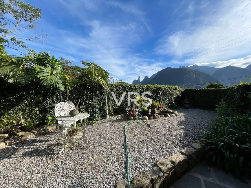 Casa com 4 quartos à venda, 3225m2 em Carlos Guinle, Teresopolis - RJ - imagem 3 Foto 3 de Casa com 4 quartos à venda, 3225m2 em Carlos Guinle, Teresopolis - RJ