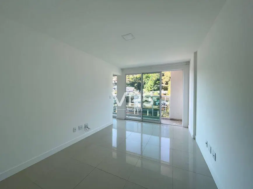 Apartamento com 1 quarto à venda, 52m2 em Várzea, Teresopolis - RJ - imagem 3 Foto 3 de Apartamento com 1 quarto à venda, 52m2 em Várzea, Teresopolis - RJ