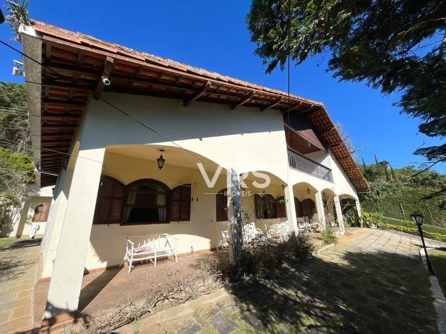 Foto 2 de Casa com 4 quartos à venda, 1000m2 em Albuquerque, Teresopolis - RJ