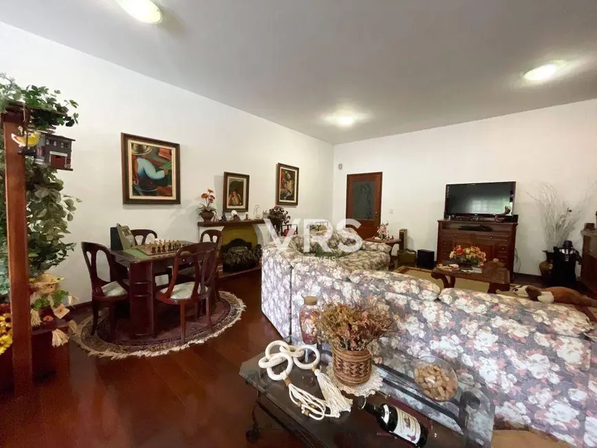 Cobertura com 5 quartos à venda, 2450m2 em Nossa Senhora de Fátima, Teresopolis - RJ - imagem 3 Foto 3 de Cobertura com 5 quartos à venda, 2450m2 em Nossa Senhora de Fátima, Teresopolis - RJ