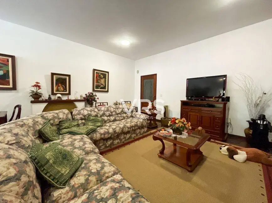 Cobertura com 5 quartos à venda, 2450m2 em Nossa Senhora de Fátima, Teresopolis - RJ - imagem 6 Foto 6 de Cobertura com 5 quartos à venda, 2450m2 em Nossa Senhora de Fátima, Teresopolis - RJ