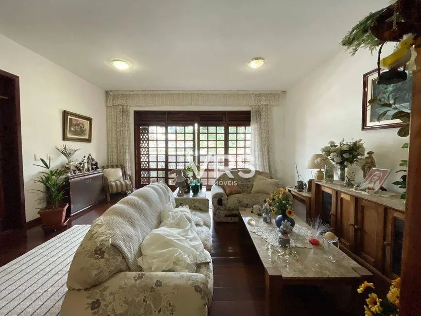 Cobertura com 5 quartos à venda, 2450m2 em Nossa Senhora de Fátima, Teresopolis - RJ - imagem 4 Foto 4 de Cobertura com 5 quartos à venda, 2450m2 em Nossa Senhora de Fátima, Teresopolis - RJ