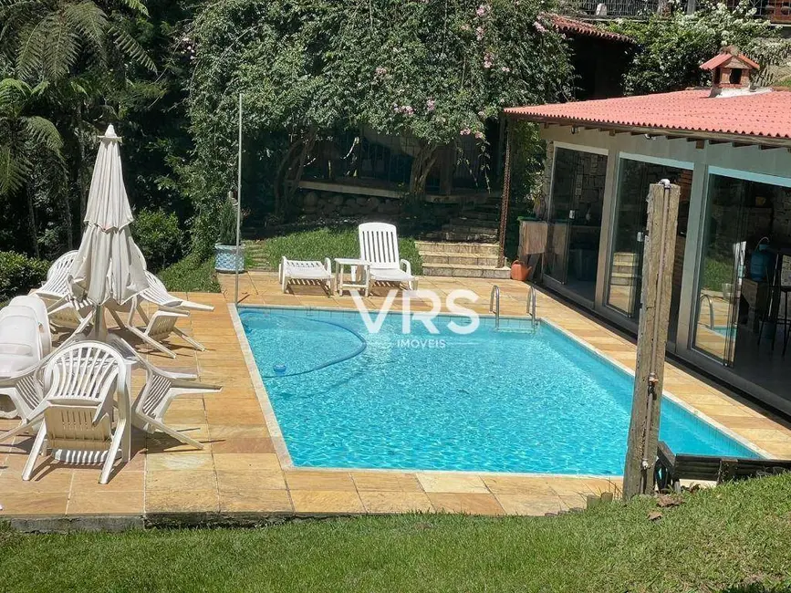 Foto 3 de Casa com 5 quartos à venda, 7500m2 em Parque do Imbui, Teresopolis - RJ