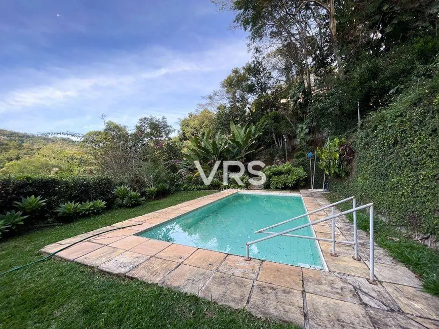 Foto 9 de Casa com 3 quartos à venda e para alugar, 1770m2 em Granja Florestal, Teresopolis - RJ