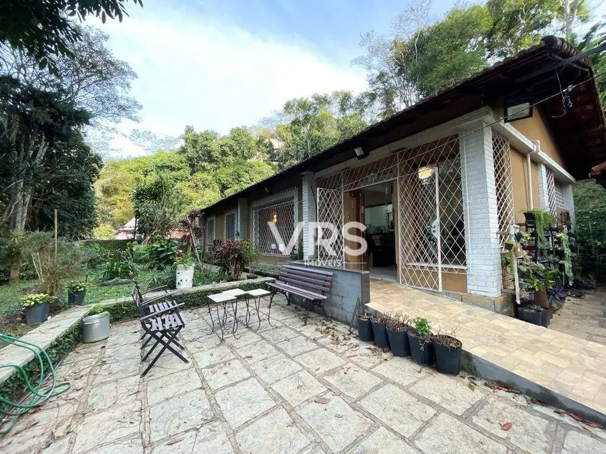 Foto 1 de Casa com 3 quartos à venda, 2880m2 em Granja Florestal, Teresopolis - RJ