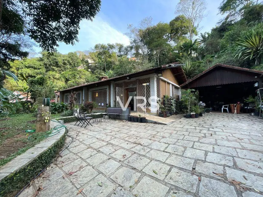 Foto 2 de Casa com 3 quartos à venda, 2880m2 em Granja Florestal, Teresopolis - RJ