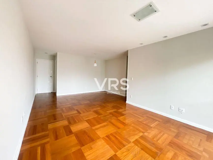 Foto 2 de Apartamento com 2 quartos à venda, 80m2 em Jardim Cascata, Teresopolis - RJ