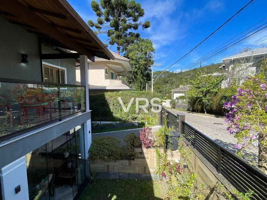 Foto 6 de Casa de Condomínio com 4 quartos à venda, 288m2 em Golfe, Teresopolis - RJ