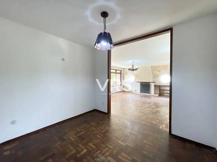 Foto 8 de Casa com 3 quartos à venda, 800m2 em Barroso, Teresopolis - RJ