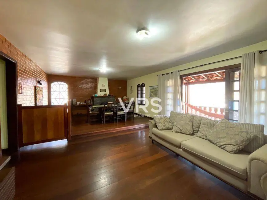 Foto 9 de Casa com 3 quartos à venda, 938m2 em Barra do Imbuí, Teresopolis - RJ