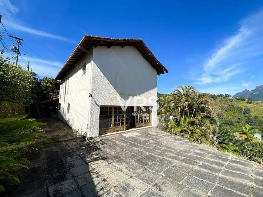 Foto 2 de Casa com 4 quartos à venda, 850m2 em Parque São Luiz, Teresopolis - RJ
