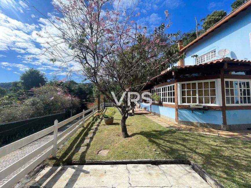Foto 4 de Casa com 5 quartos à venda, 1400m2 em Golfe, Teresopolis - RJ
